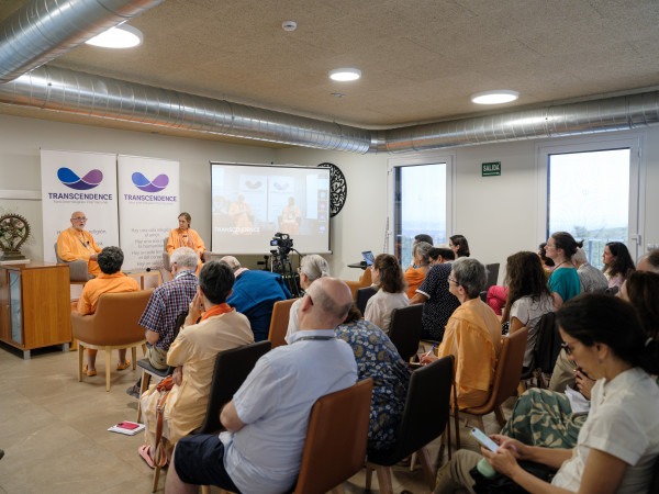 (c) Photo credit: Marcos Soria Roca and Fundación Phi