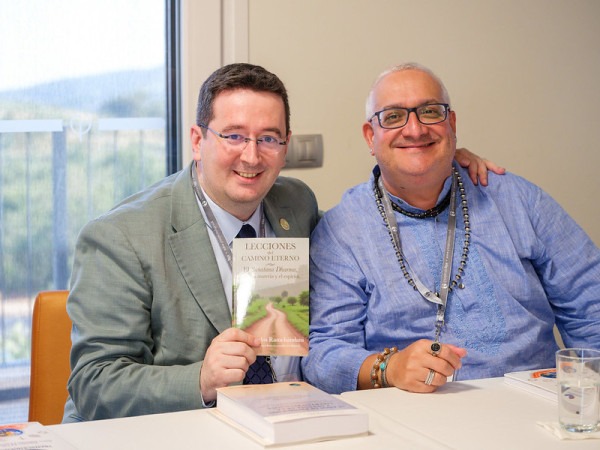 (c) Photo credit: Marcos Soria Roca and Fundación Phi